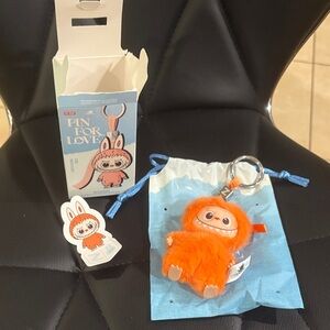 LABUBU pin for love POP MART -orange z